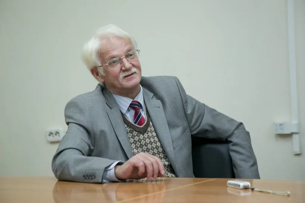 Alexander Kuranov at his desk — portrait for the interview about the demolition of Uzbekistan’s unique buildings